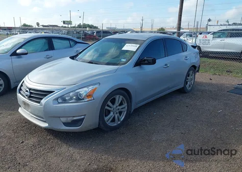 2015 Nissan Altima 2.5/S/Sv/Sl z USA, uszkodzony, nr VIN 1N4AL3AP6FN873763